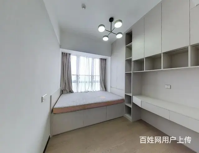 前山轻轨站楼上 环宇城 3室2厅 ，干净卫生，新装修 - 图片 3