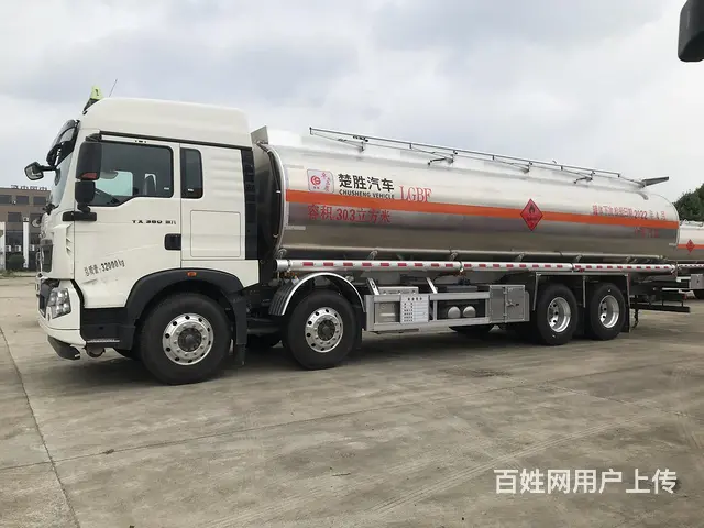 32方豪沃前四后八轻量化柴油罐式车 操作视频 - 图片 5
