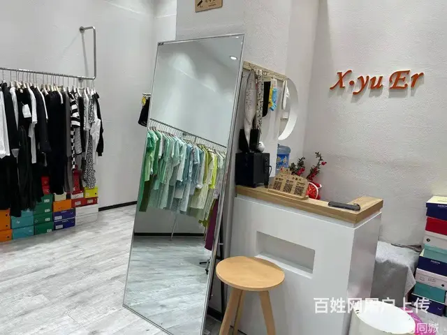 巴州区红军路西城商汇(西城市场旁)75平服装店转让 - 图片 3