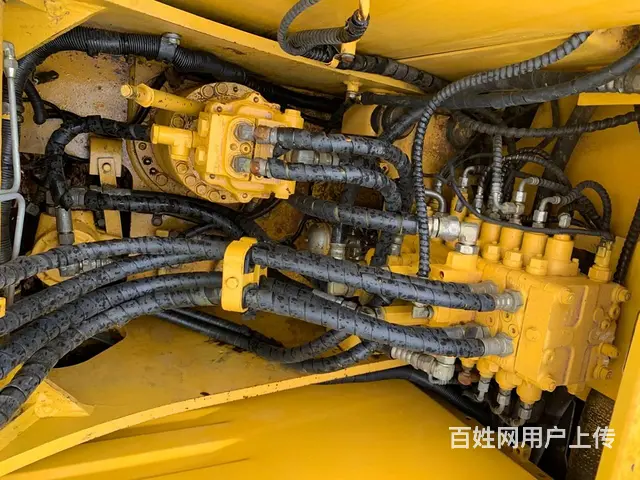 二手挖掘机小松130-7，全国联保包送，纯土方 - 图片 8