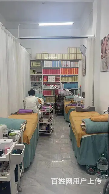 北华大学东校区校园内招租美甲 - 图片 1