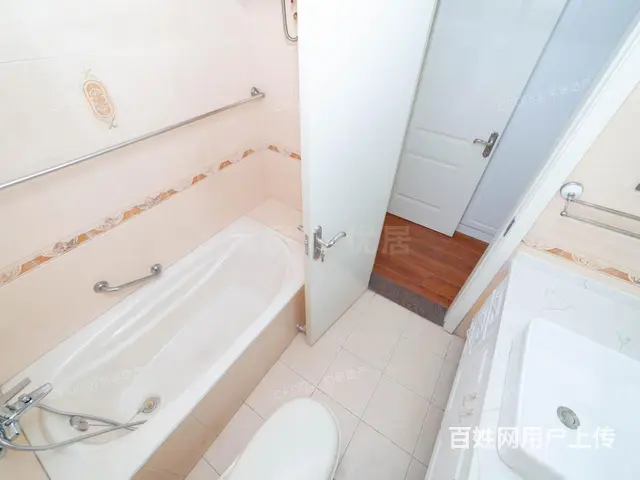 草坪上的房子采光疯3开间朝南户型PK青山湾金新鼎邦 - 图片 4
