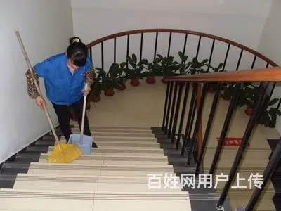 广州体育西路外包保洁，天天拖地阿姨，专业保洁公司 - 图片 1