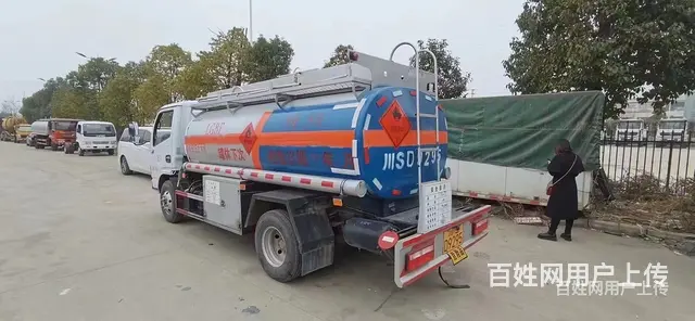 福建工地完工转让5吨移动加油车不到3000公里准新车 - 图片 4