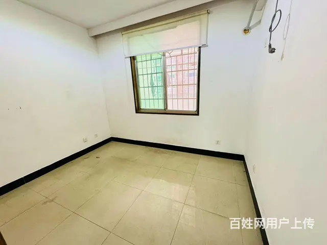 南门口  长郡中学对面 鸿信大厦电梯三房  商业成 - 图片 4