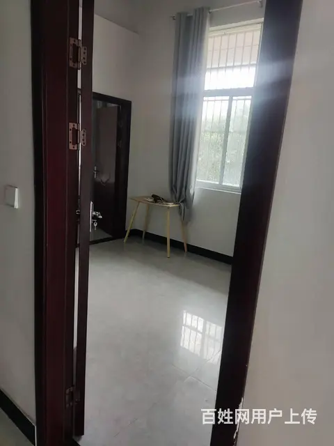 中航路宋家嘴村 普通住宅0厅 中等装修 - 图片 1