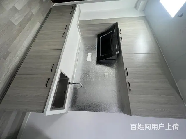 临港 精装公寓 近四中 家家悦楼下 免费停车 - 图片 4