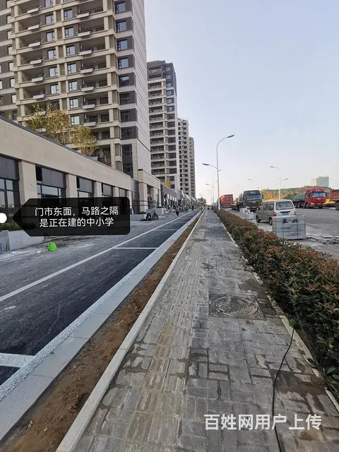 万科翡翠公园88平学区门市出租 - 图片 3