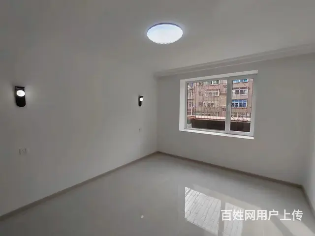 新抚路四道街三楼南北俩阳台 赠送大露台70平 可贷款 - 图片 2