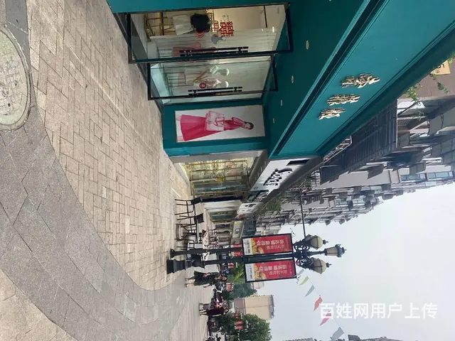 西城国际一期商业步行街索菲亚104平服装店转让 - 图片