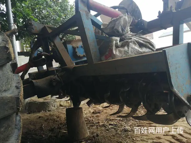 雷沃欧豹1504 - 图片 3