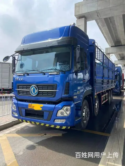 东风天龙准新车，前四后八高栏车 - 图片 1