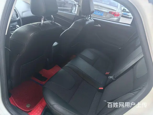 福特 福克斯 2014款 经典福克斯-两厢 1.8 手自一体 - 图片 8