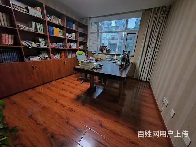 联排别墅 豪装5室3厅4卫2书房 160平院 有露台证过二 - 图片 8