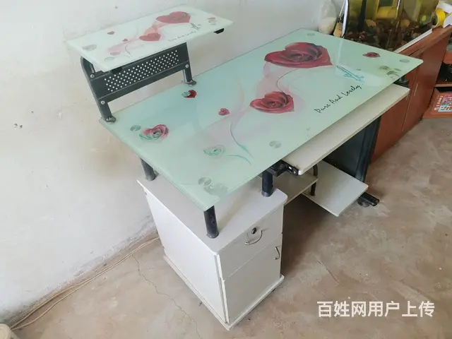 电脑桌低价出卖 - 图片 3