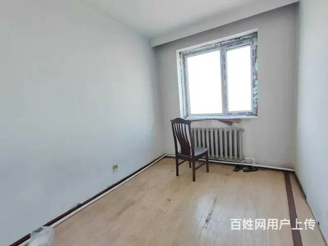 二十四中西门前教育楼四楼出卖 - 图片 5