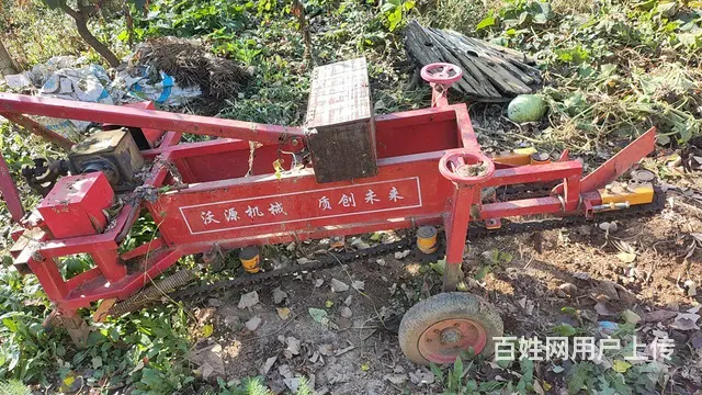 花生收获机 - 图片 1