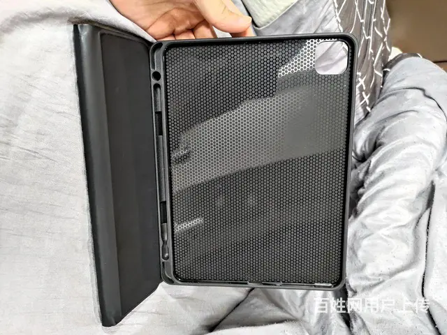诚信低价出售iPAD pro2018款外壳套子拉！ - 图片 1