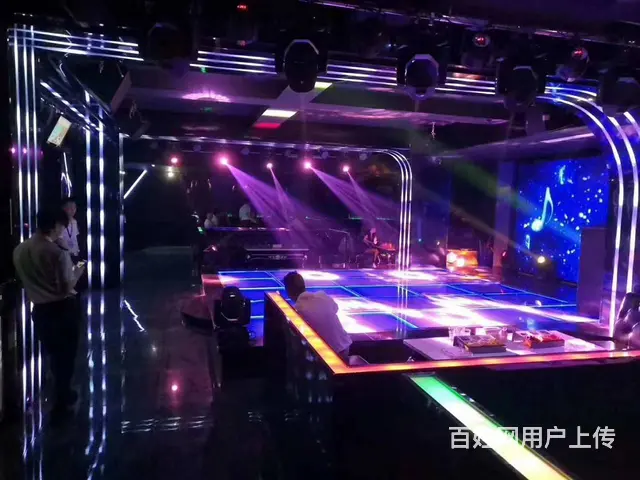 厦门海伦娜直骋礼仪模特保底8千 包吃住 - 图片 3