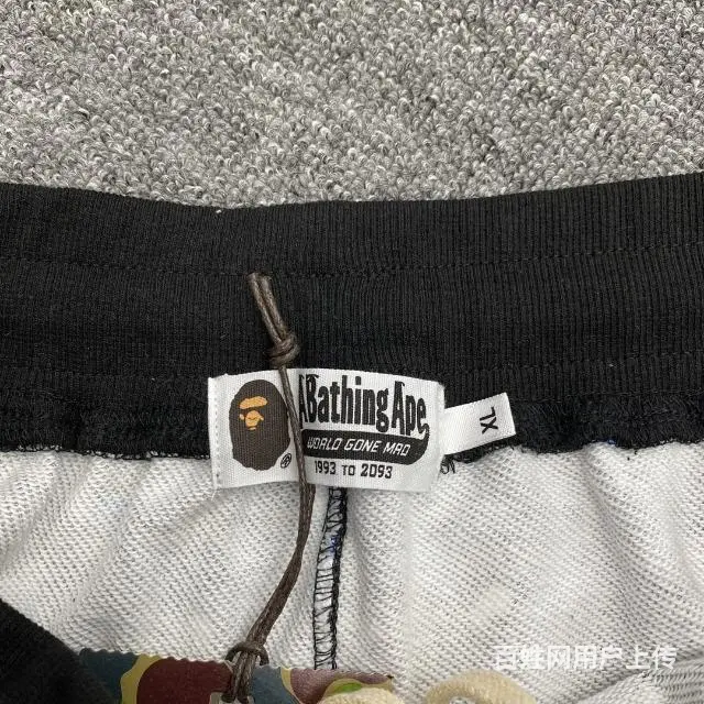 全新BAPE星空夜光鲨鱼休闲短裤 - 图片 7