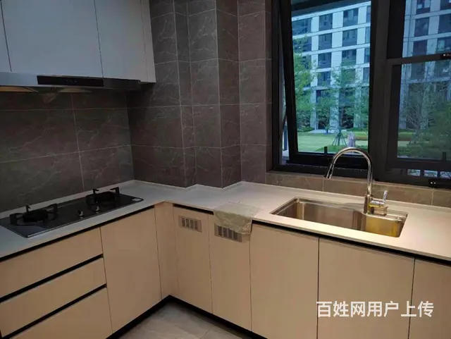 押一付一 汾湖路地铁站豪华三房，陪读优选，创业园旁，品质家具 - 图片 7