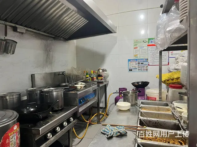 S万人社区临街餐饮旺铺转让（外摆，水电气全通） - 图片 7