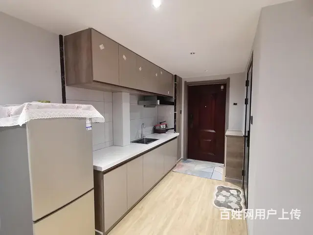 东方银座精装修Loft楼上楼下共计70平米拎包入住！ - 图片 3