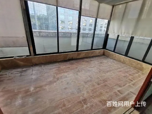 吉大情侣路一线海景大天台复式两层 于市场1300万有钥匙 - 图片 2