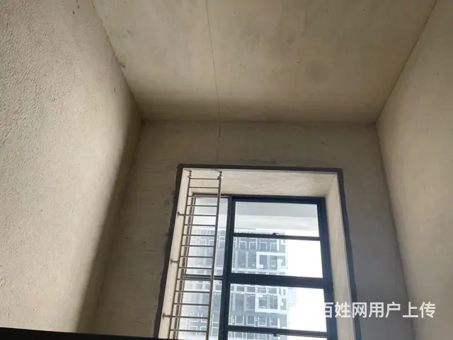 翡翠园送车位 全新毛坯三房 - 图片 3