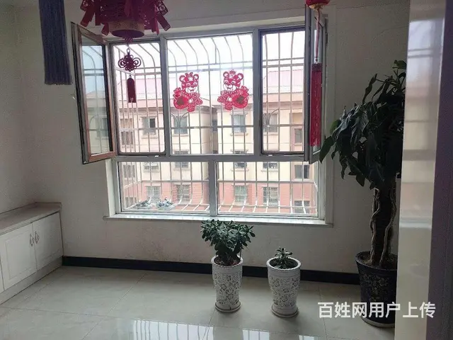 金茂世界城 楼精装大两室南北通透 用钱急卖 - 图片 1
