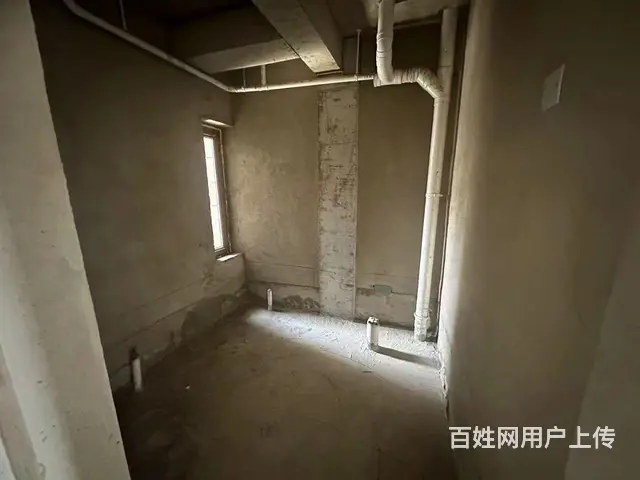 聚福园小区，电梯顶楼带阁楼楼下92 - 图片 2