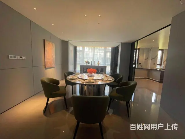 群力仅一套全新4带5现代风星空墅  四室三卫 百米露台 - 图片 11