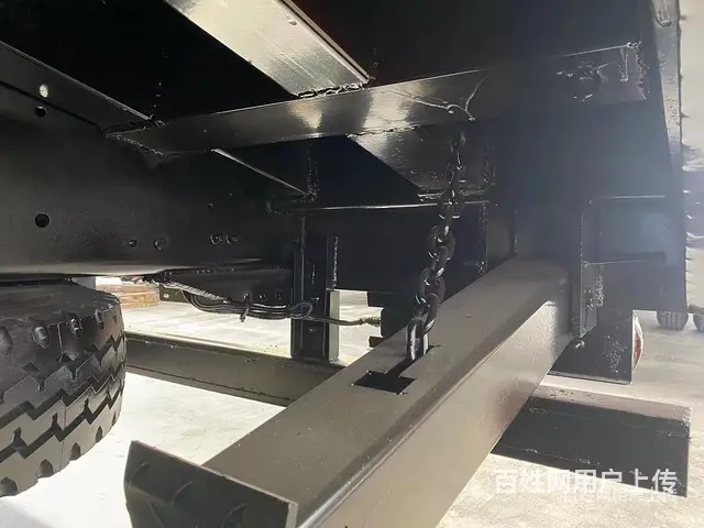 新乡解放轻量化前四后八平板运输车30吨挖机拖车包上牌价格是多 - 图片 9