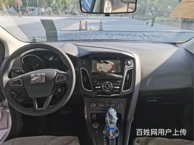 福特 福克斯 2020款 福克斯-三厢 1.5 手动 锋跃型 - 图片 4
