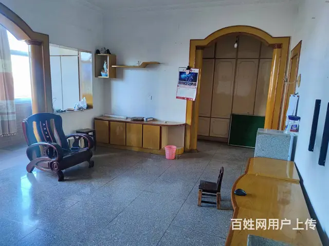 上高供电大院4楼简装大三房无暗房间带大地下室院子好上学方便 - 图片 3