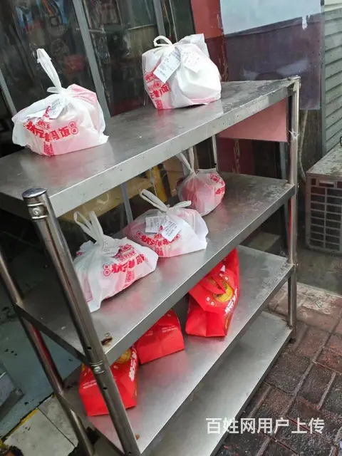 张店区步行街营业中外卖店整体出 - 图片 2