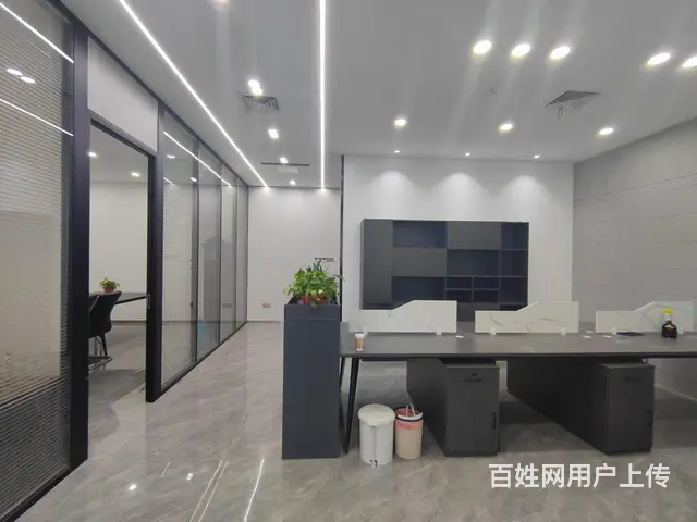正对电梯厅丨智慧港150平带家具出租丨3办1厅好格局丨随时看 - 图片 1