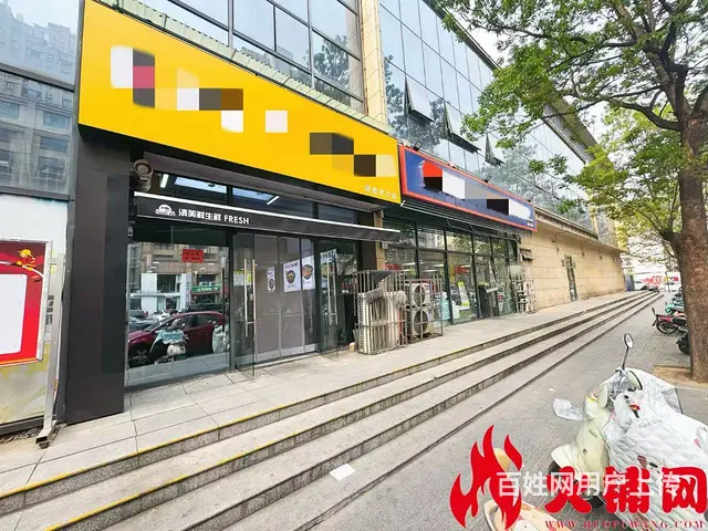 风尚米兰小区大门对面沿街餐饮店对外转让（可空转） - 图片 4