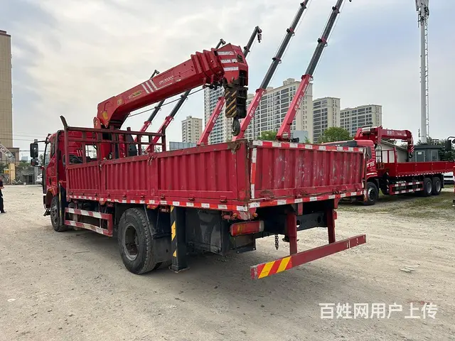 二手徐工8吨随车吊 21年个人户转让带保险便宜卖掉 - 图片 5