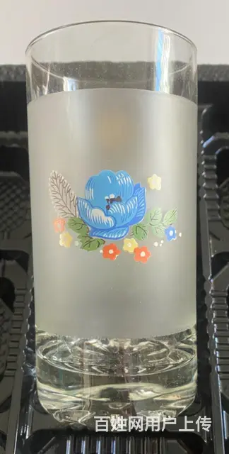 低价出售全新的80年代的一盒蒙沙贴花玻璃杯（6只礼盒） - 图片 2