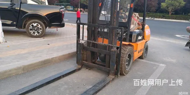 叉车吊车出租货车出租人工装卸服务 - 图片 1