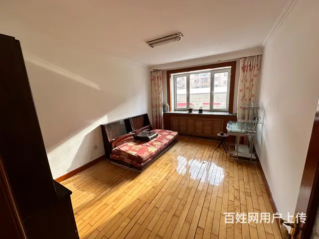 【搞定了！】新鹤B区  二楼  95㎡ 年付一万 拎包入住 - 图片 2