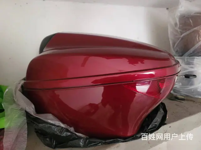 出售豪爵摩托车后备箱 - 图片 1