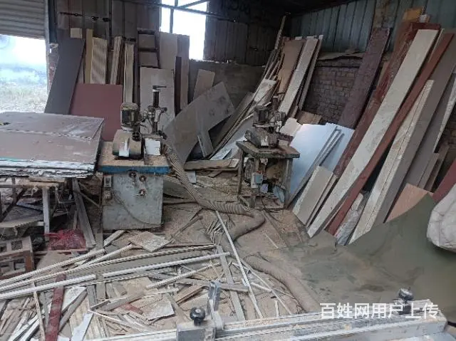 小型门厂全套生产设备，比废铁贵点打包处理 - 图片 4