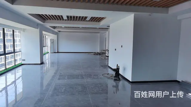 兴发广场，精装修，带空调随时看房 - 图片 2