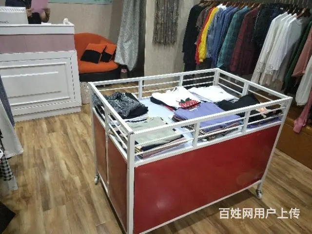 【都市时讯  精品推荐】白马大风车服装店 - 图片 6