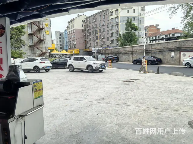 （及 致）房租便宜的餐饮店转让，周边年轻消费群体多，可外摆！ - 图片 10