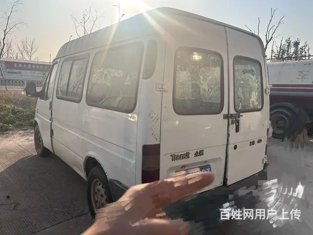江铃 厢式货车 - 图片 2