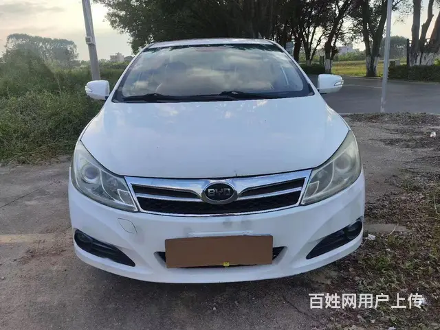 比亚迪L3 2013款 1.5 双离合 尊贵型 - 图片 1