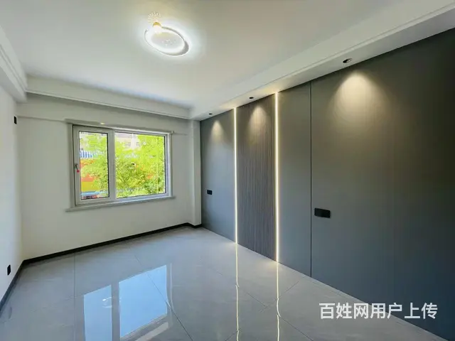 中心市场银鑫花园2楼130平三室精装65万 - 图片 5